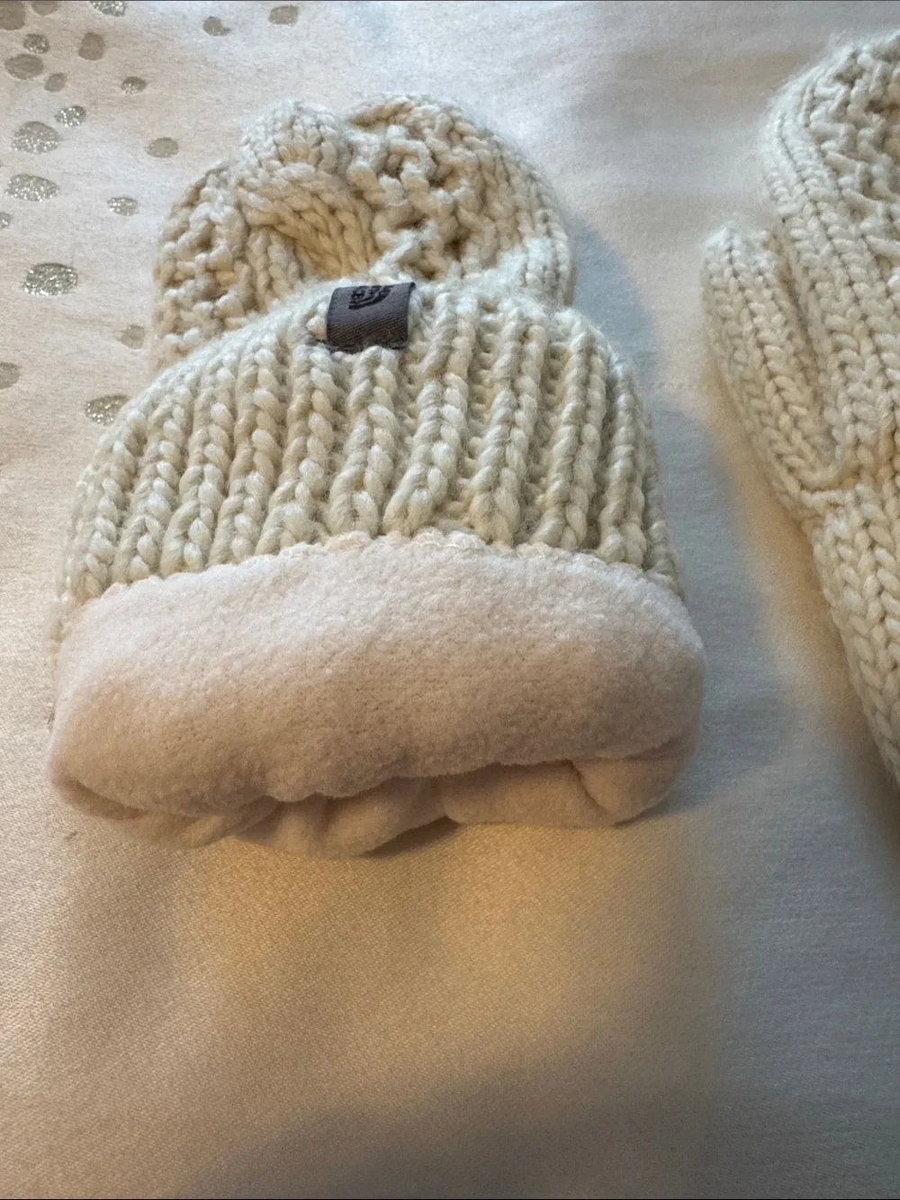 The North Face Cream Cable Knit Mittens
